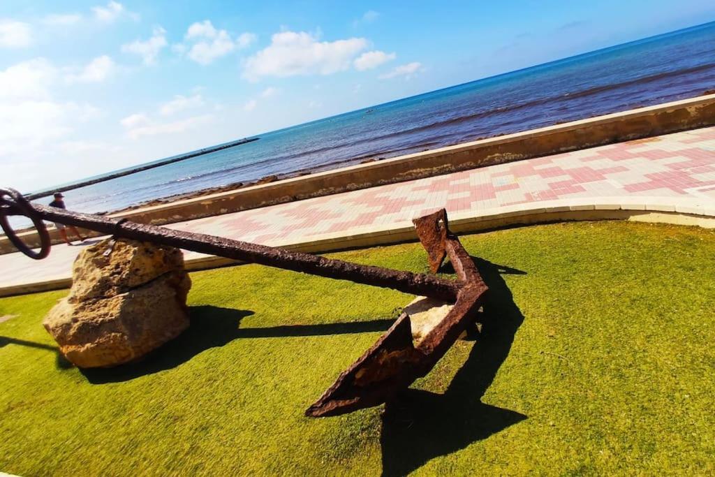 Santa Pola Con Tres Dormitorios Playa Levante Экстерьер фото