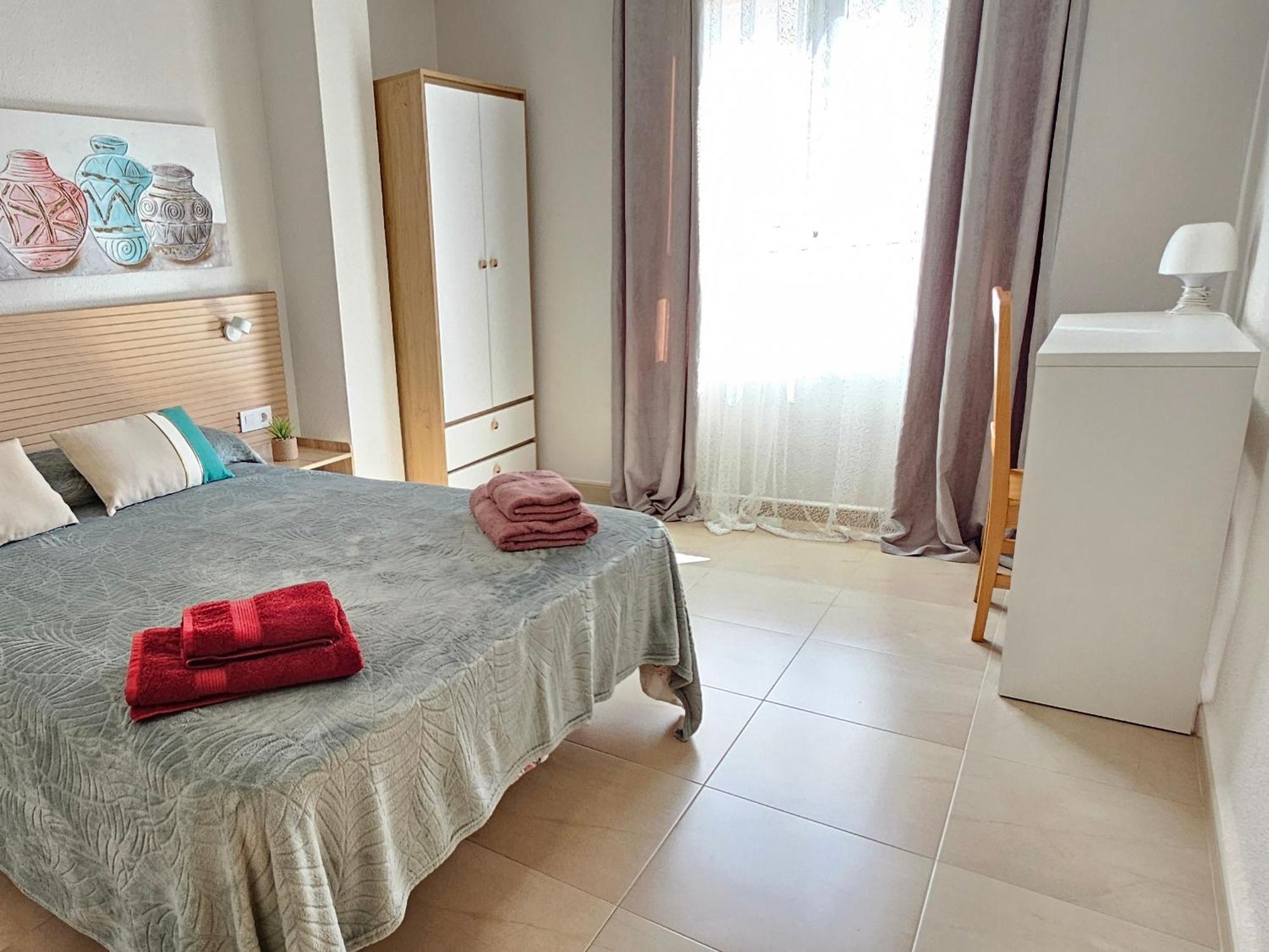 Santa Pola Con Tres Dormitorios Playa Levante Экстерьер фото